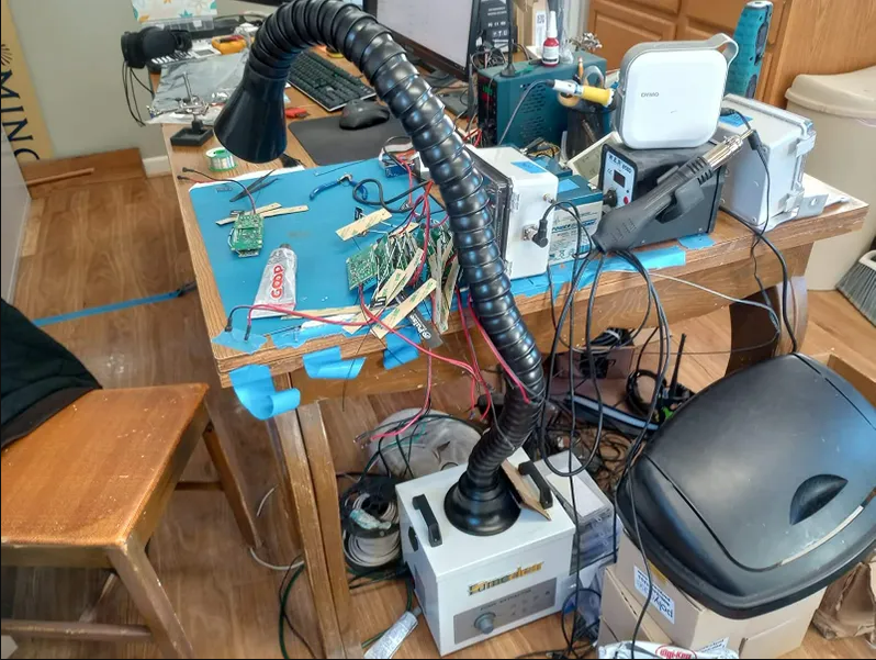 Are you trapped by solder production fumes and air while you work?